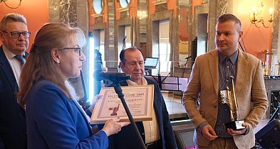 Tomasz Barski z nagrodą Stowarzyszenia Dziennikarzy RP