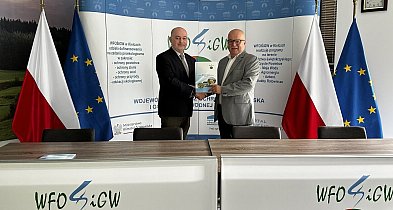 Gmina Bodzechów sukcesywnie odbiera azbest od swoich mieszkańców
