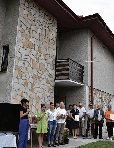 Komu zależy na zamknięciu domu dla usamodzielniających się młodych ludzi?