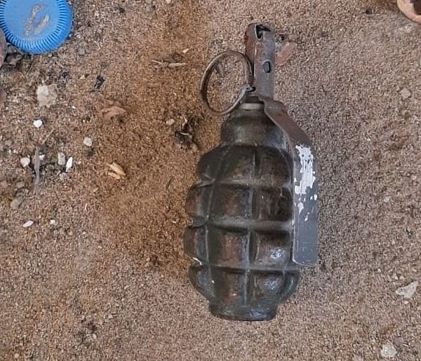 Granat zaczepny ze stawu