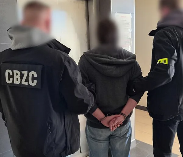 Gigantyczna akcja przeciw pedofilom. Policja ujawnia porażające liczby