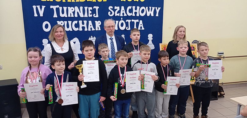 IV Turniej Szachowy o Puchar Wójta Gminy Bodzechów w Gromadzicach