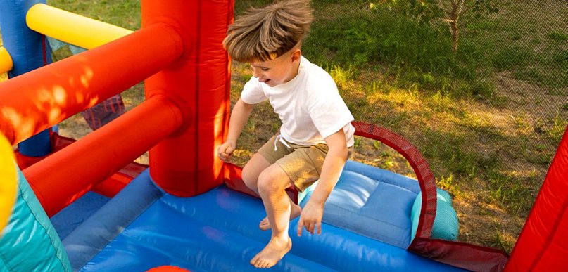 Tani dmuchaniec z importu? Sprawdź, jak dopełnić formalności, by urządzenie mogło