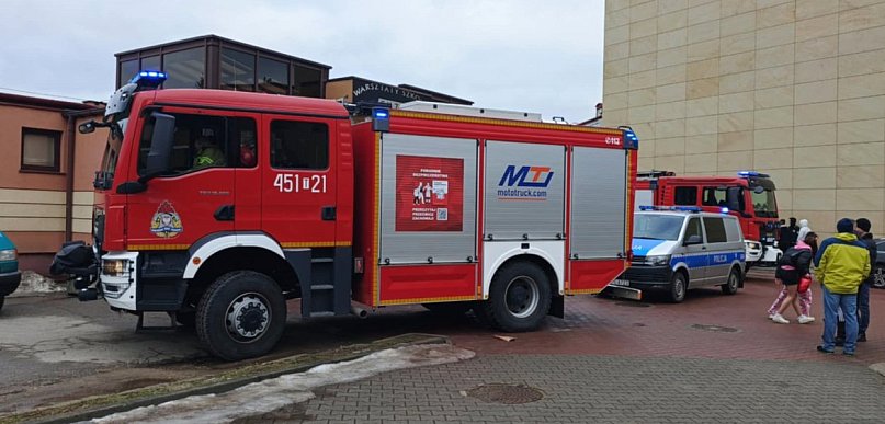 Zgłoszenie o wyczuwalnym gazie w jednej ze szkół