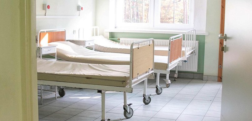 Komu zależy na pacjentach szpitala, a komu na wzroście słupków wyborczych?