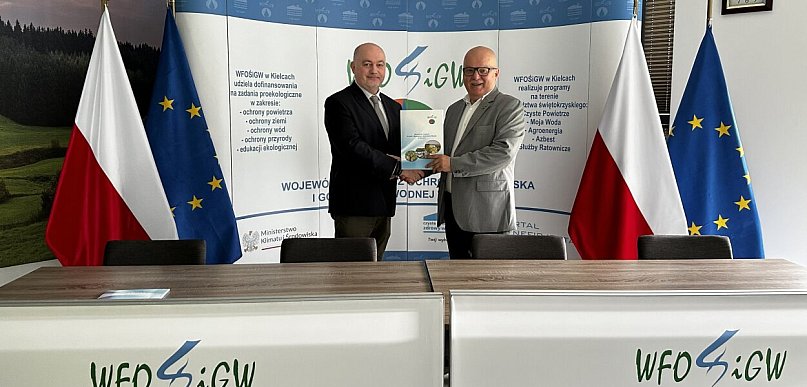 Gmina Bodzechów sukcesywnie odbiera azbest od swoich mieszkańców