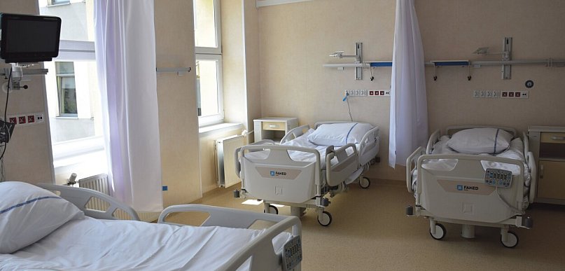 Niewydolny system i nadwykonania, które  obciążają szpital.