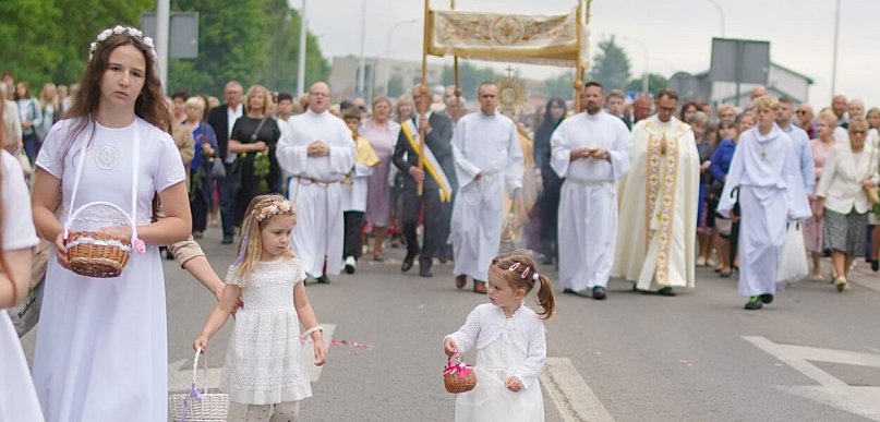 Uroczystość Bożego Ciała w Sanktuarium Miłosierdzia Bożego na os. Ogrody