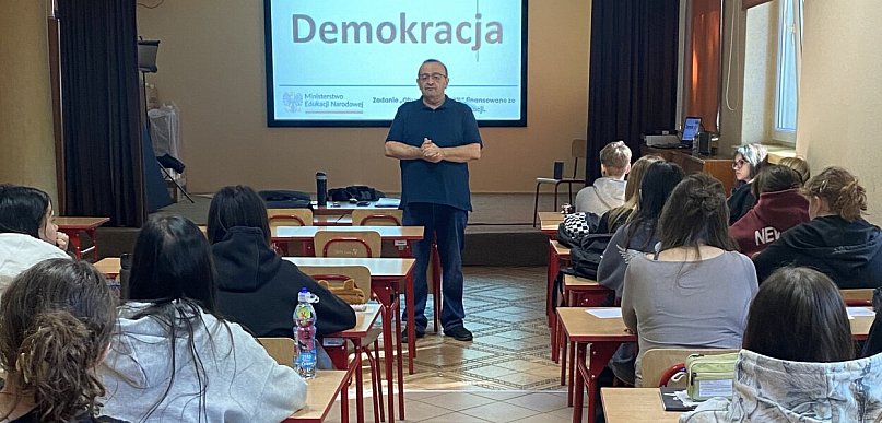 Razem „Na rzecz demokracji”