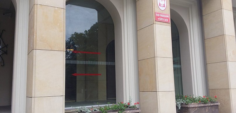 Pilot oślepiony wiązką lasera