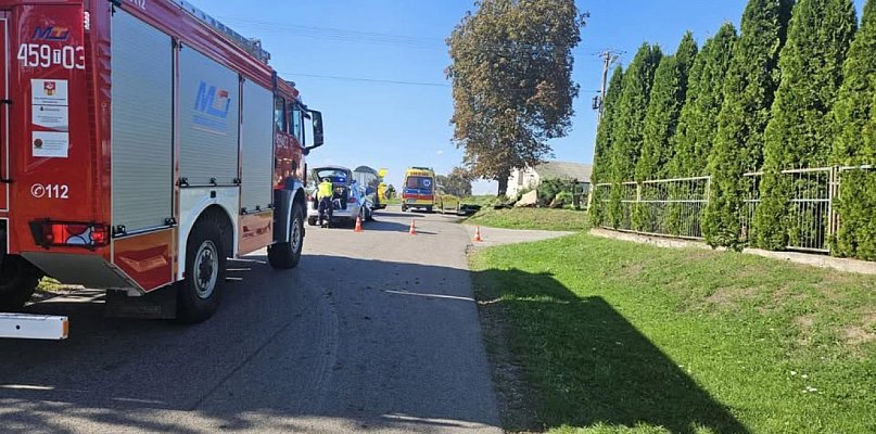 8--latka wpadła pod samochód - 160626
