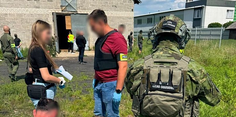 Policjanci zlikwidowali fabrykę papierosów