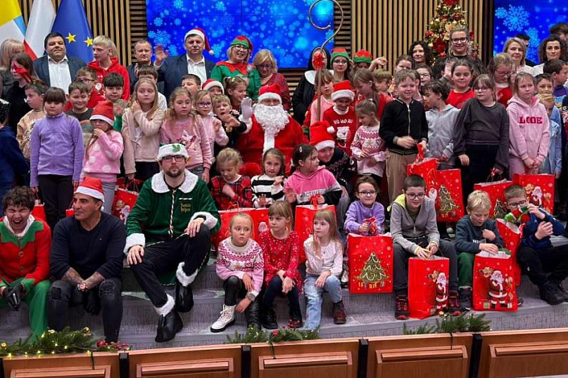 Mikołajkowa kraina pełna świątecznego blasku