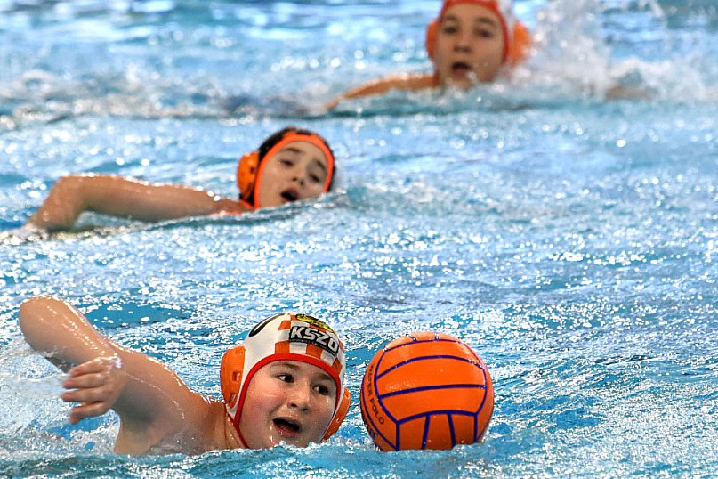 Trwają mistrzostwa młodzików w piłce wodnej