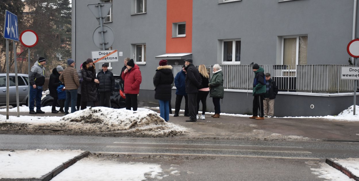 Jak wyjechać z parkingu? (WIDEO)