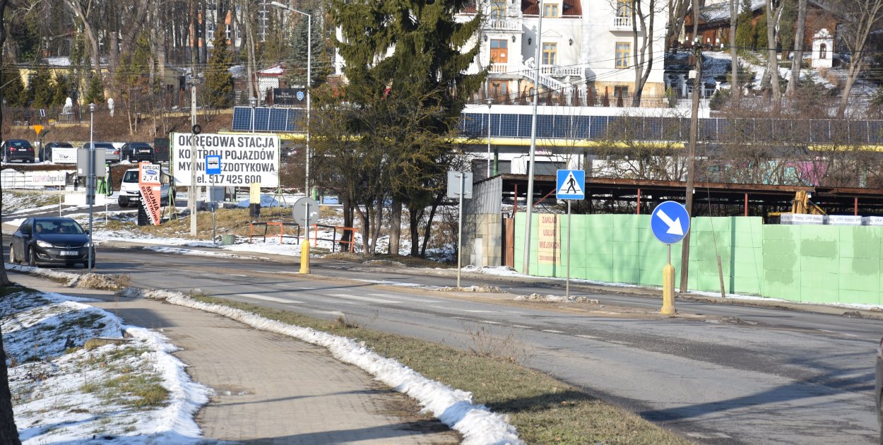 Powiat z dofinansowaniem Zamkowej w Ćmielowie. W perspektywie Żeromskiego