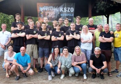 Z trenerem i rodzicami przy grillu waterpoliści KSZO świętowali zdobycie mistrzostwa Polski