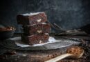ObÅ‚Ä™dne brownie z Toffifee – czekoladowy deser, na ktÃ³rego punkcie oszalejesz!