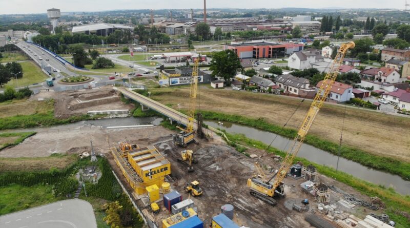 Przebudowa Alei 3 Maja wraz z budową nowego mostu na Kamiennej na drodze nr 754 w Ostrowcu Świętokrzyskim